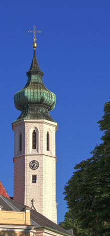 Grinzinger Kirche zum Heiligen Kreuz